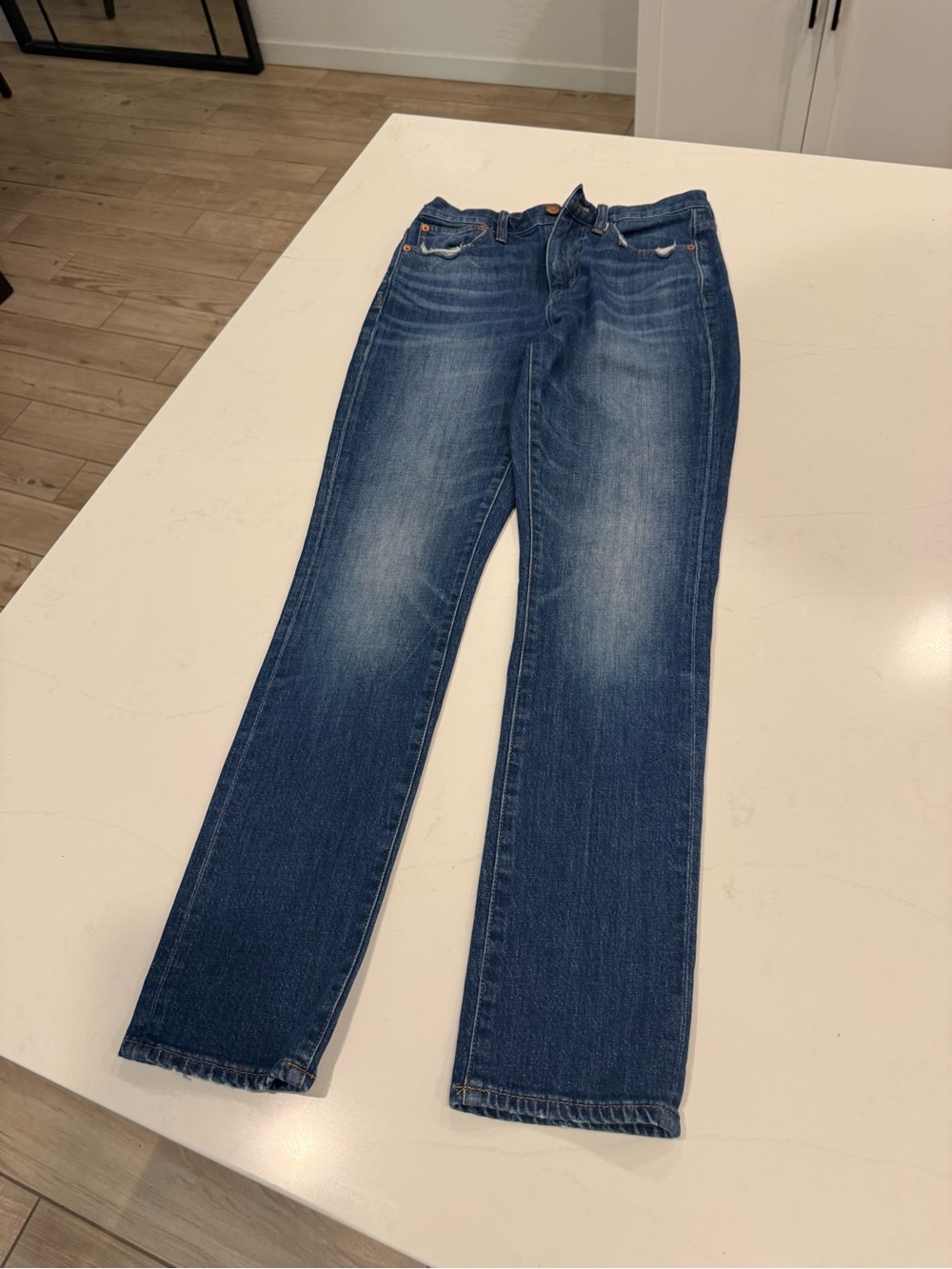 Madewell Women’s Straight-Leg Denim Jeans in Blue Wash